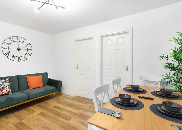 Lovely 2 Bedrooms Flat Next To The Station